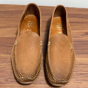 Allen Edmonds Mens Boulder Venetian Men’s Hand-sewn Suede Leather Loafer.
